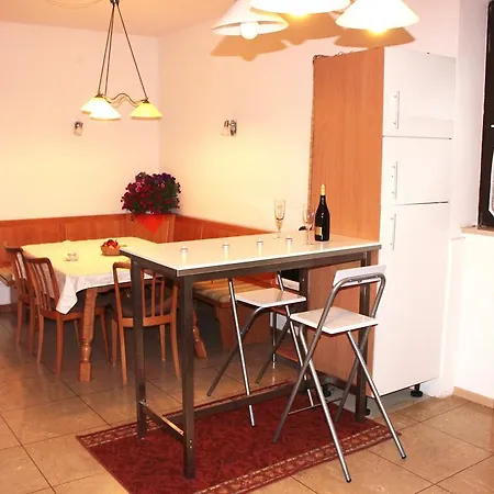 Ferienwohnung Wenzel Апартаменты *